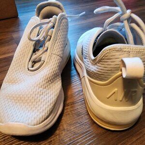 Nike Air Max Motion 2 Women's running Shoes Light Beige/White
